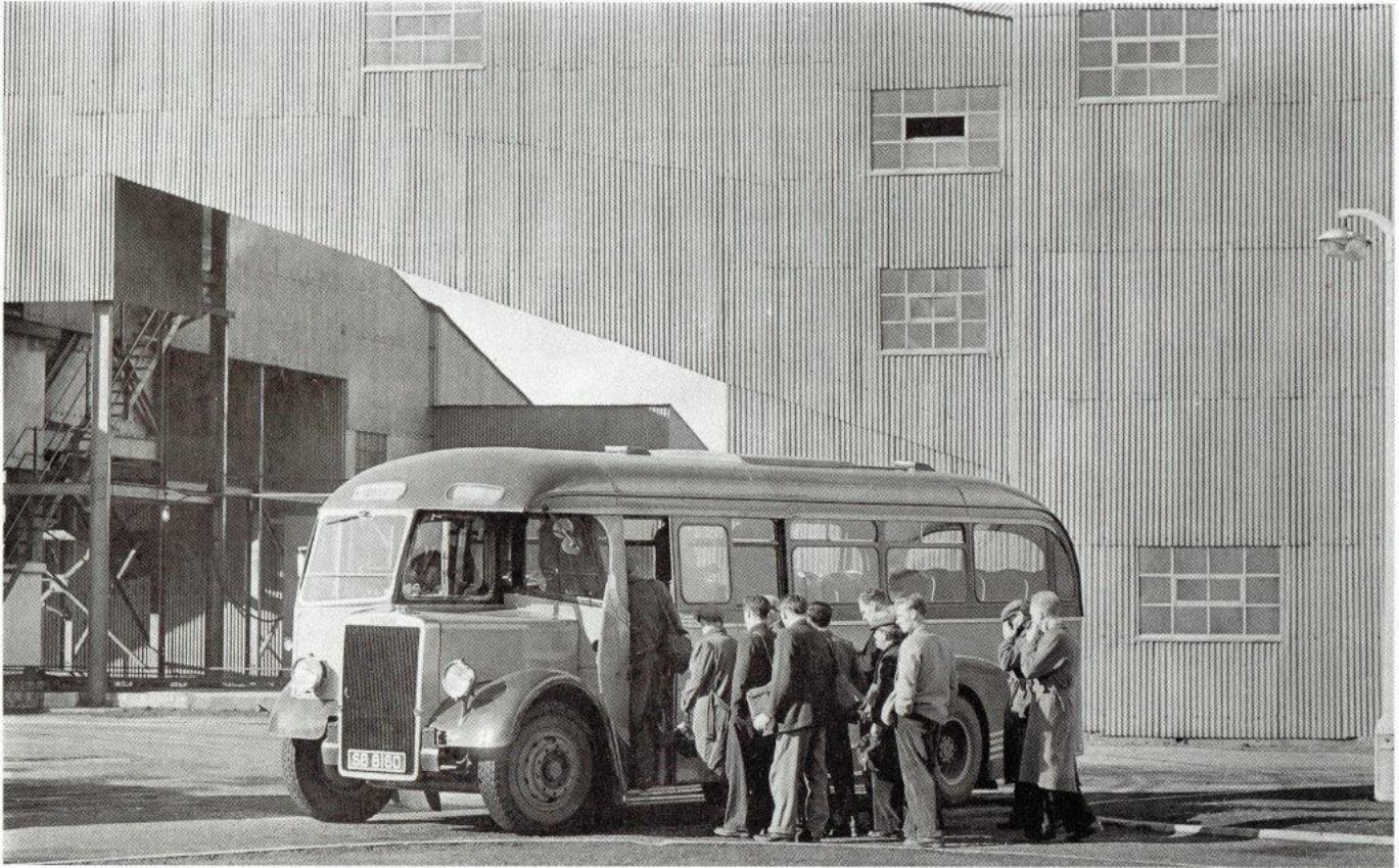 Bus collecting miners at Argyll Colliery