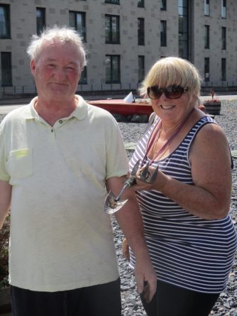 liz and keith-volunteers